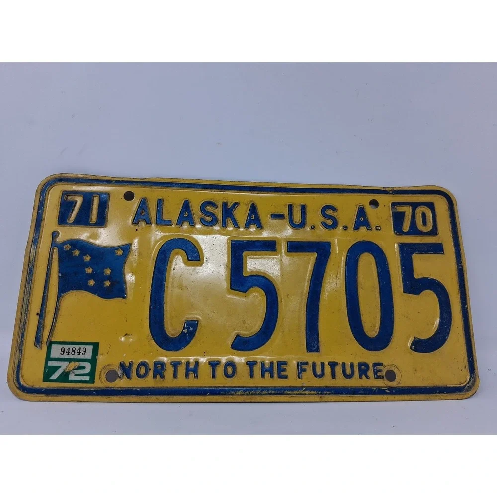 1970-71 Alaska FLAG License Plate Tag Original. Q